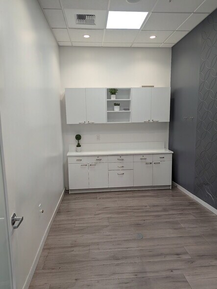More Photos Of 8929 Madison Ave, Fair Oaks Storefront Retail Office For Lease