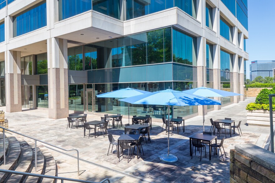 More Photos Of 1001 Summit Blvd, Atlanta Unknown For Lease