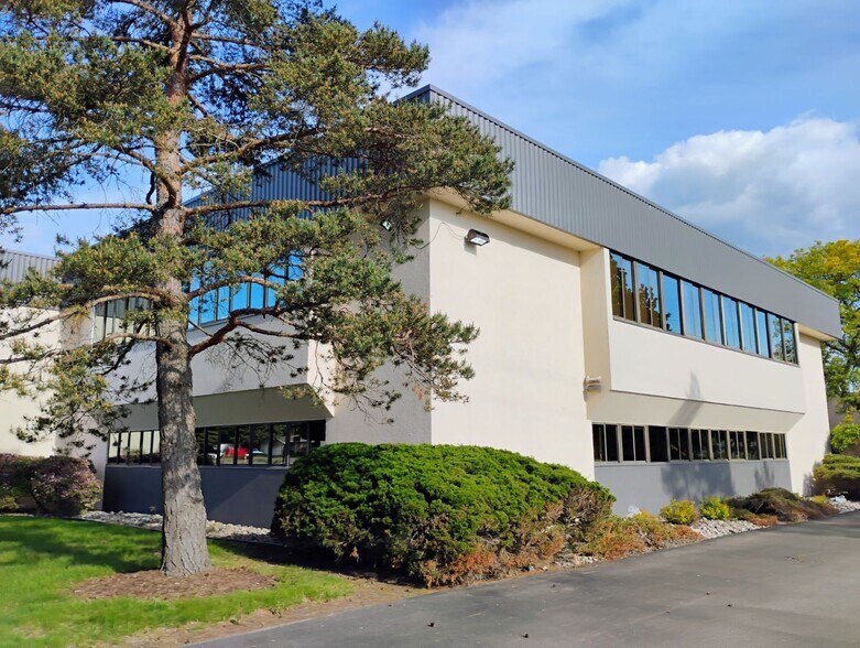 More Photos Of 5123 W St Joe Hwy, Lansing Medical For Lease