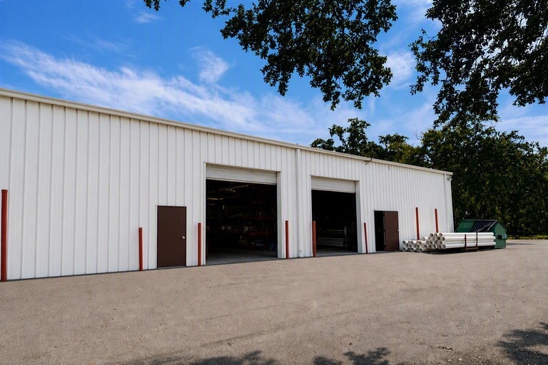 More Photos Of 9990 Sidney Hayes Rd, Orlando Warehouse For Sale