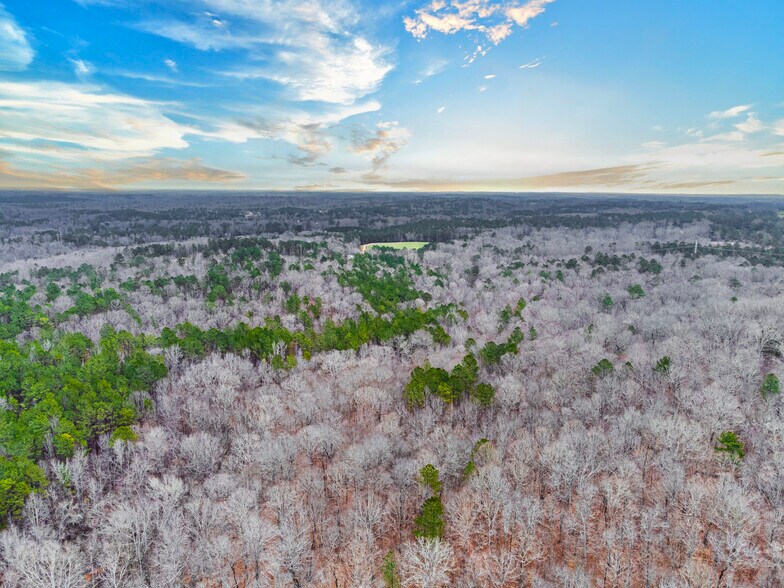 More Photos Of 734 Fincher Rd, Covington Flex For Sale