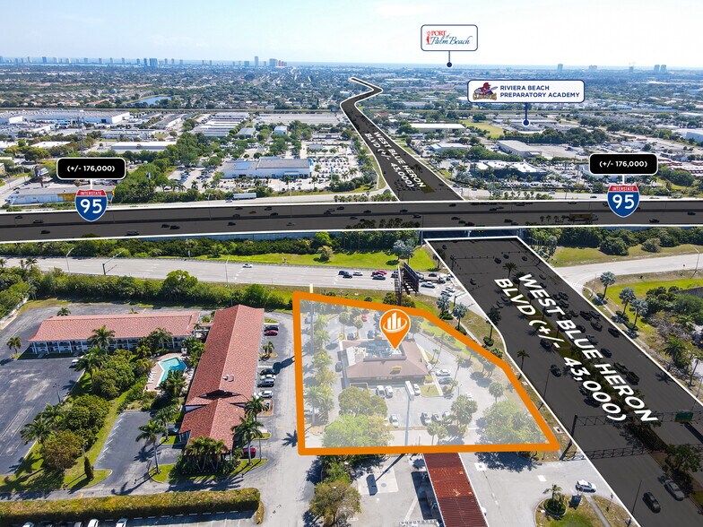 More Photos Of 4102 W Blue Heron Blvd, Riviera Beach Restaurant For Sale