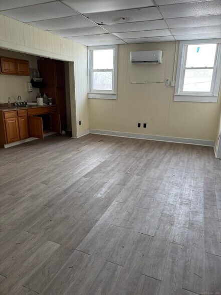 More Photos Of 46 Apel Pl, Manchester Warehouse For Sale