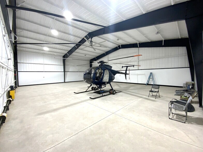 More Photos Of 2212 Airport dr, Gainesville Specialty For Sale