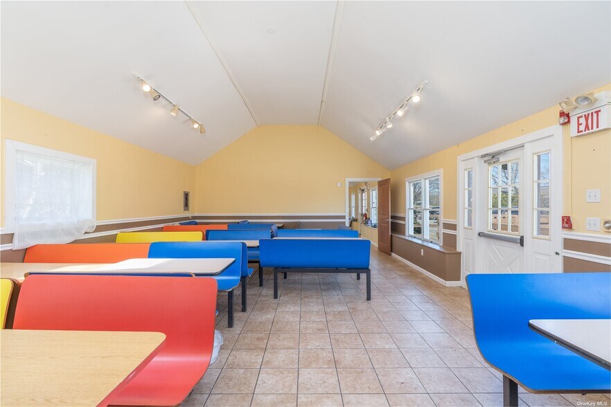 More Photos Of 3225 Sound Ave, Riverhead Storefront Retail Office For Sale