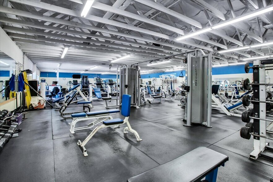 More Photos Of 73782 Two Mile Rd, Twentynine Palms Health Club For Sale