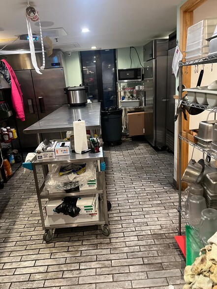 More Photos Of 24 W 45th St, New York Apartments For Lease