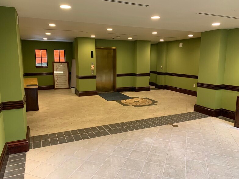 More Photos Of 1924 S Osprey Ave, Sarasota Coworking Space