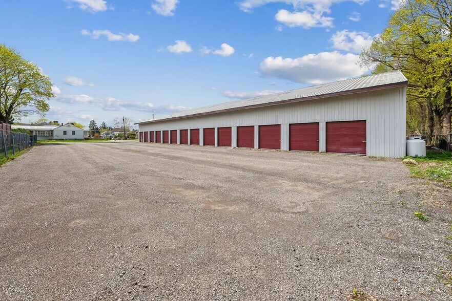 More Photos Of 14 North St, Oneonta Self Storage For Sale