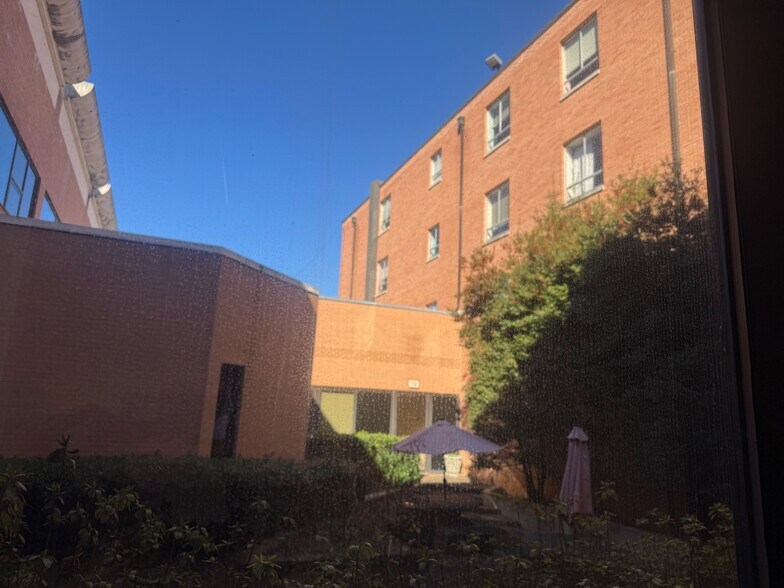 More Photos Of Hospital Adaptive Redevelopment Focus - Workforce & USC Student Housing, Union Flex For Sale