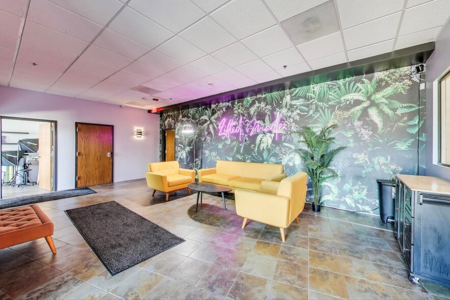 More Photos Of 5511 95th Ave, Kenosha Warehouse For Sale