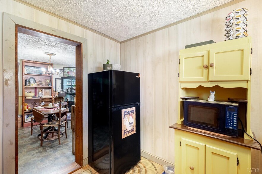 More Photos Of 1868 W Lynchburg Salem Tpke, Bedford Office Residential For Sale