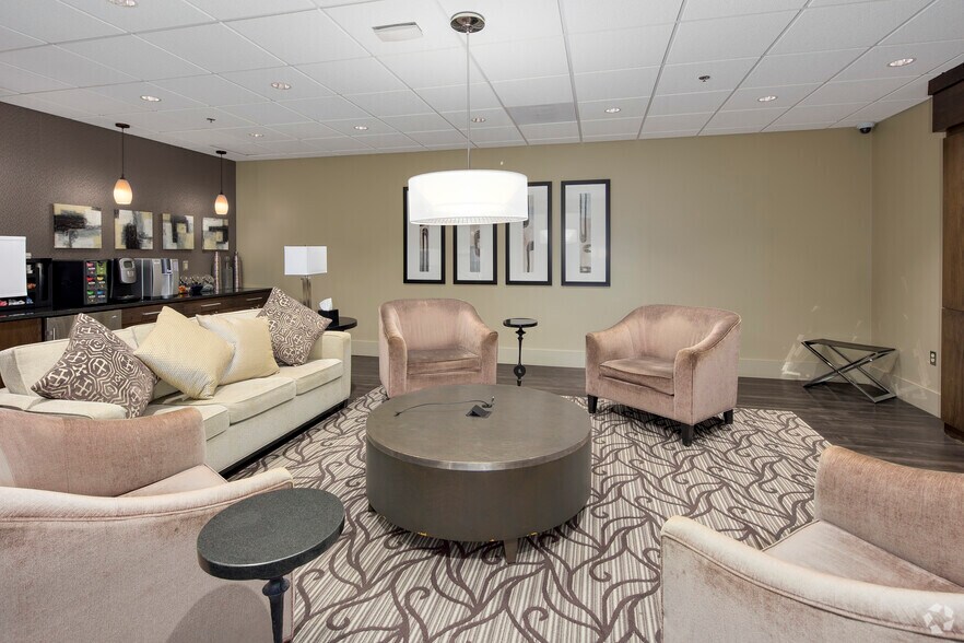 More Photos Of 505 Huntmar Park Dr, Herndon Office For Lease