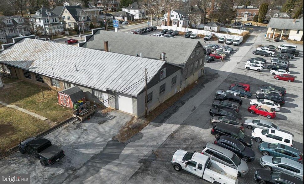 More Photos Of 1537 Bridge St, New Cumberland Auto Dealership For Lease