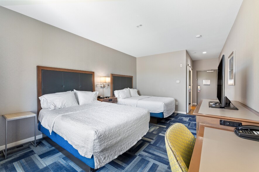 More Photos Of 151 Bunton Creek Rd, Kyle Hotel For Sale