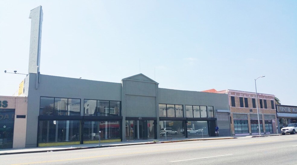 More Photos Of 619 N Western Ave, Los Angeles Storefront For Lease