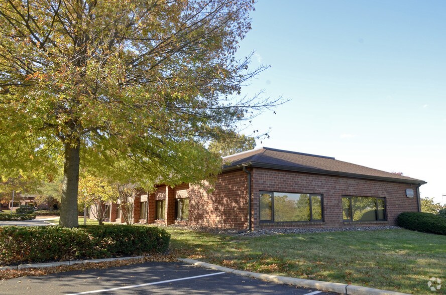 More Photos Of 940 W Valley Rd, Wayne Office For Sale