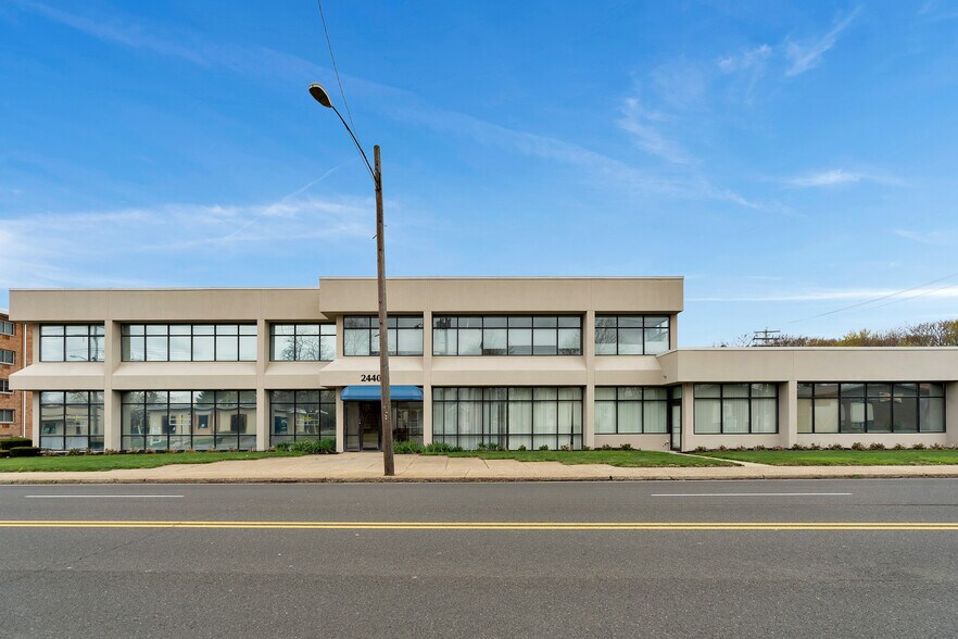 More Photos Of 2440 Whitney Ave, Hamden Office For Lease
