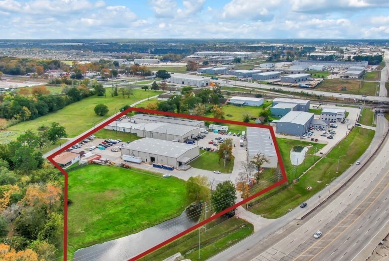 More Photos Of 1720 FM 1960 Rd E, Houston Warehouse For Sale