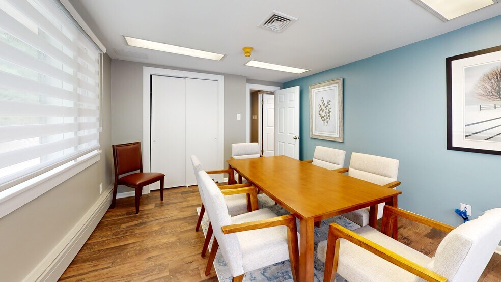 More Photos Of 172 Tuckerton Rd, Medford Office For Sale