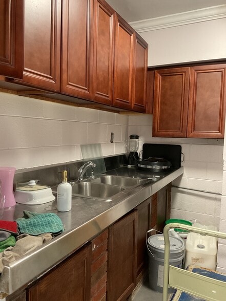 More Photos Of 1852 Liberty St, Durham Specialty For Sale