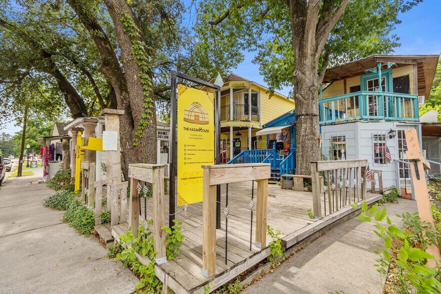 More Photos Of 310 Main St, Spring Specialty For Sale