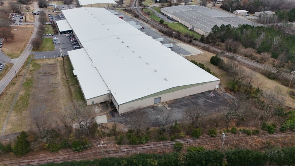 More Photos Of 1953 Langston St, Rock Hill Distribution For Lease