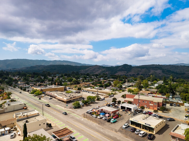 More Photos Of 501 N Ventura Ave, Oak View Auto Repair For Sale