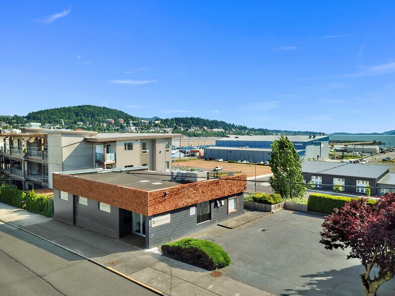 More Photos Of 1215 W Holly St, Bellingham Office For Sale