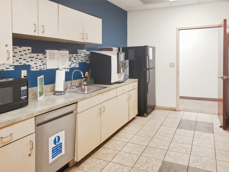 More Photos Of 7320 E Fletcher Ave, Tampa Coworking Space