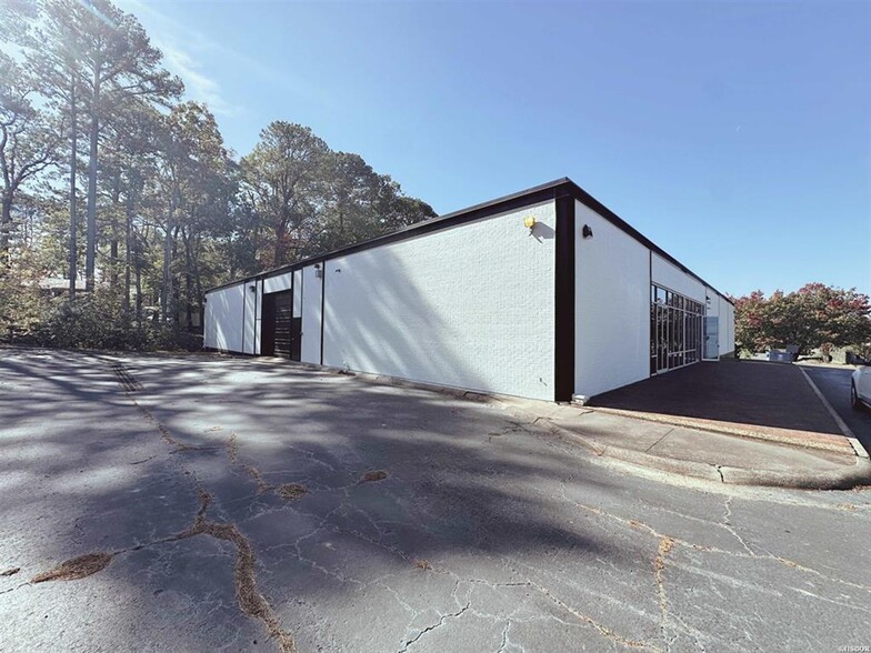 More Photos Of 8023 Interstate 30, Little Rock Light Manufacturing For Lease
