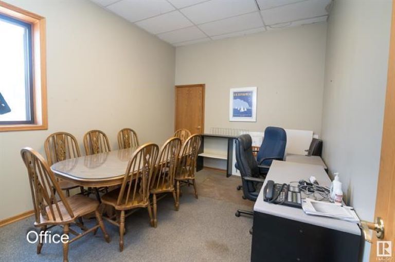 More Photos Of 10201 100 Av, Morinville Office Residential For Sale