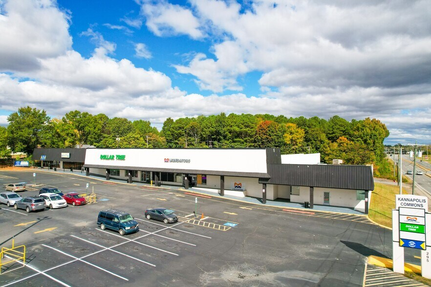 More Photos Of 295 E 22nd St, Kannapolis Freestanding For Lease
