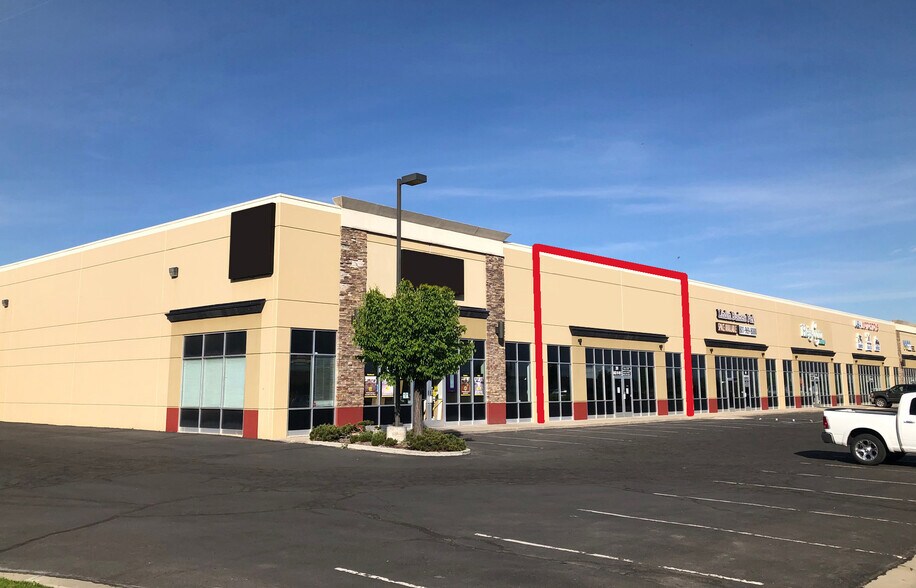 Primary Photo Of 1451-1461 W 40 S, Lindon Showroom For Lease