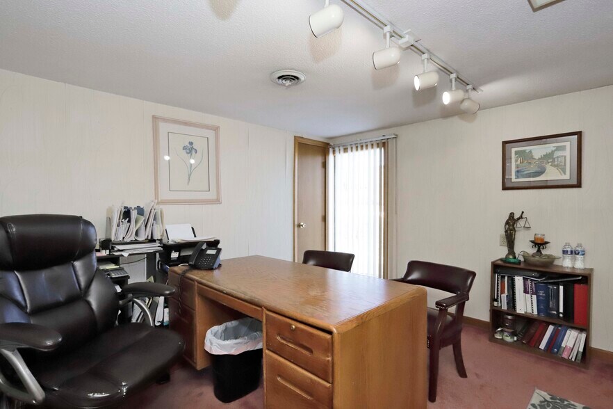 More Photos Of 161 Lindsey St, Fall River Office Residential For Sale