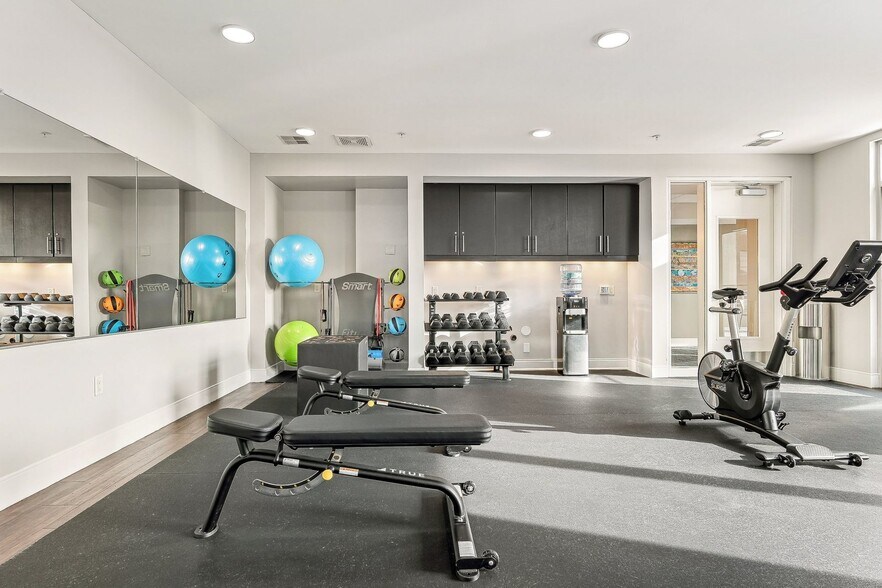 More Photos Of 1320 S 1st St, Milwaukee Apartments For Lease