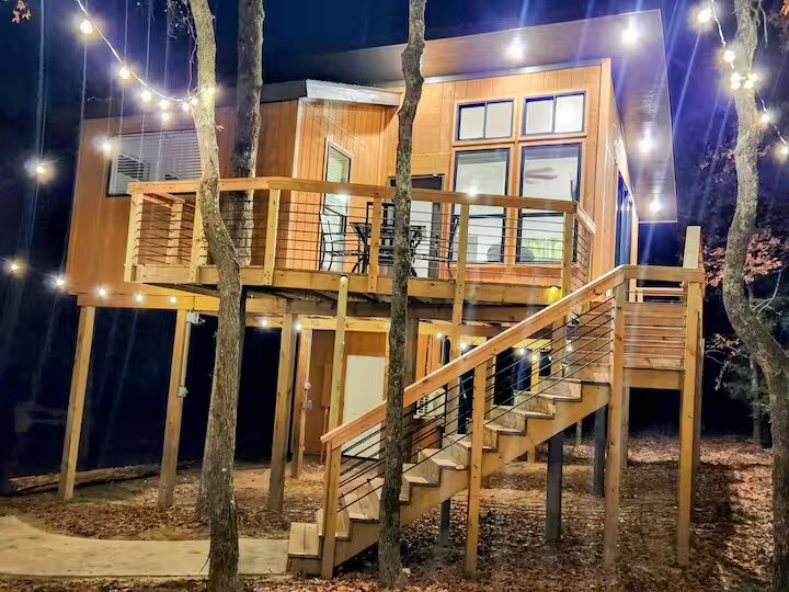 More Photos Of 6159 Crestview Dr, Athens Specialty For Sale