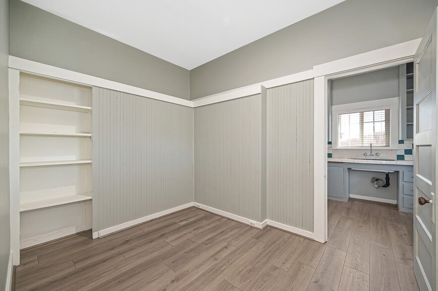 More Photos Of 19435 East St, Woodland Specialty For Sale