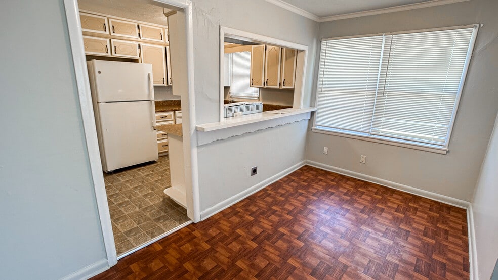 More Photos Of 1104 N Scott Ave, Belton Apartments For Sale