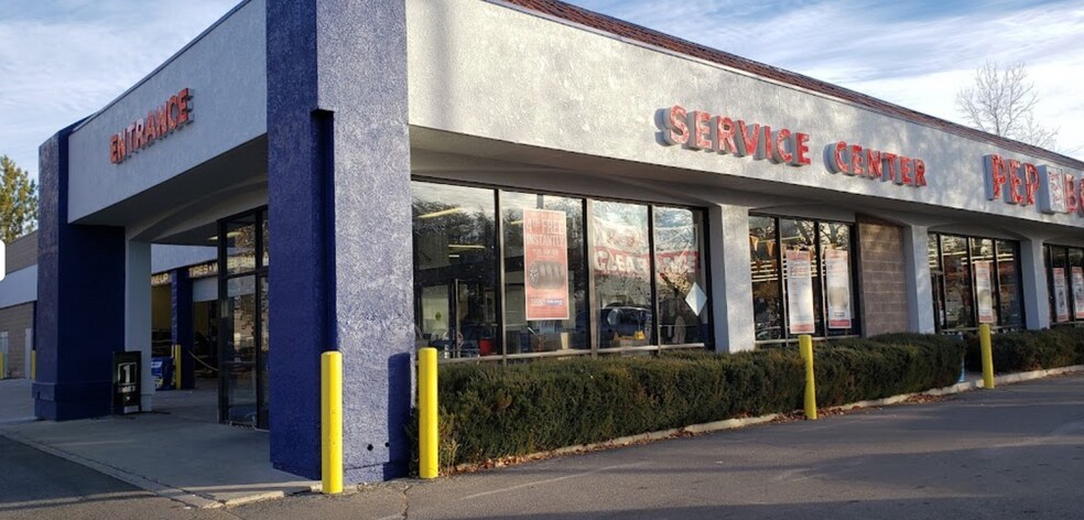 More Photos Of 300 E Prater Way, Sparks General Retail For Sale