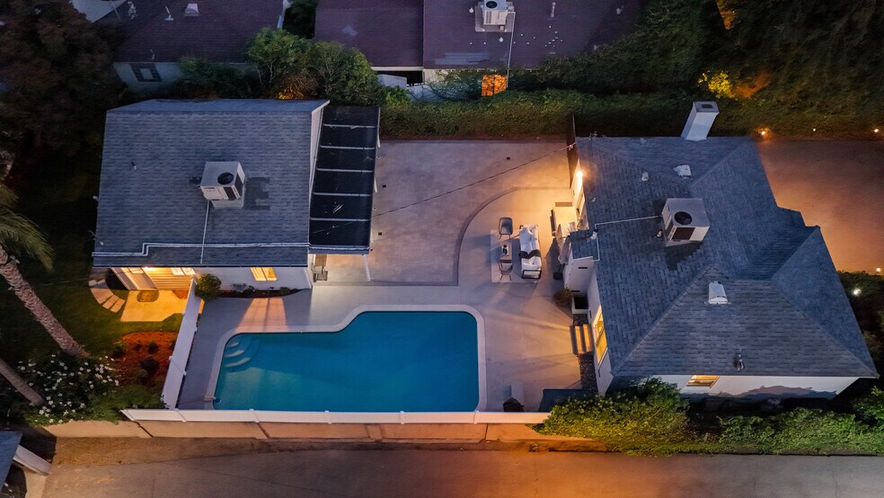 More Photos Of 5438 Colfax Ave, North Hollywood Multifamily For Sale