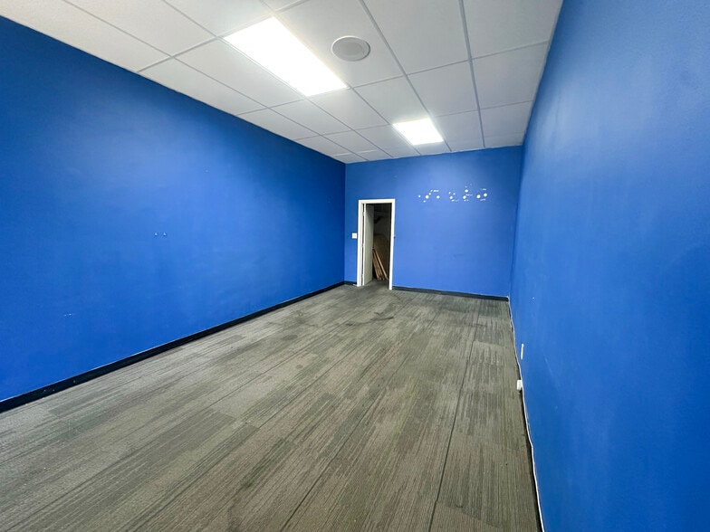 More Photos Of 12831-12861 Hawthorne Blvd, Hawthorne Storefront For Lease