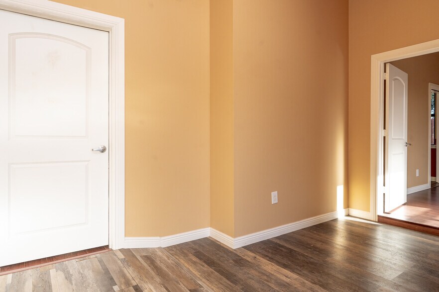 More Photos Of 4714 Riverstone Blvd, Missouri City Medical For Sale