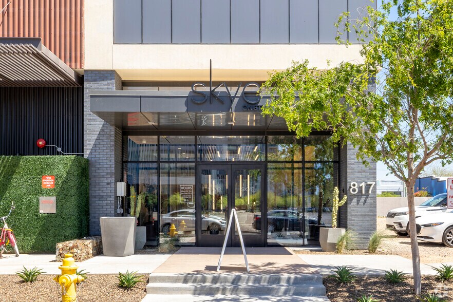 More Photos Of 817 N 6th St, Phoenix Apartments For Lease