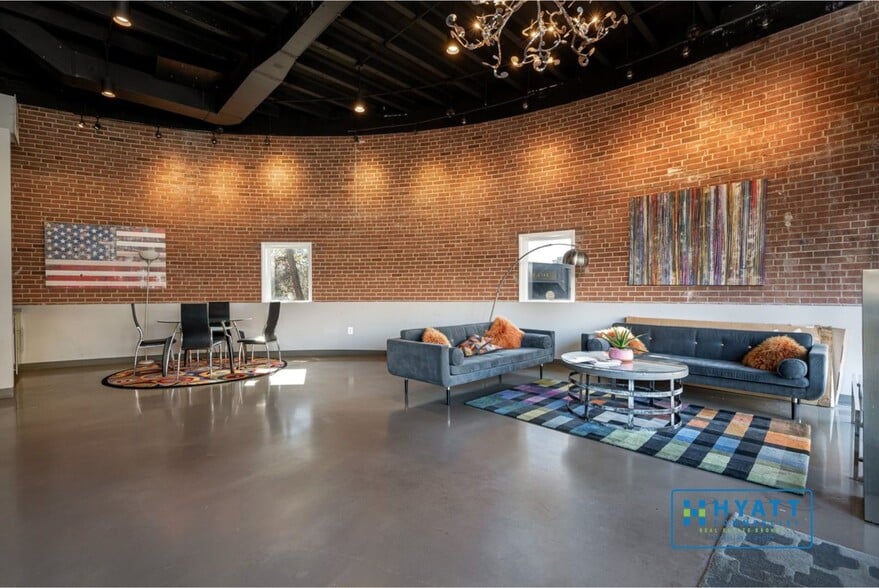 More Photos Of 2200 Somerville Rd, Annapolis Office For Lease