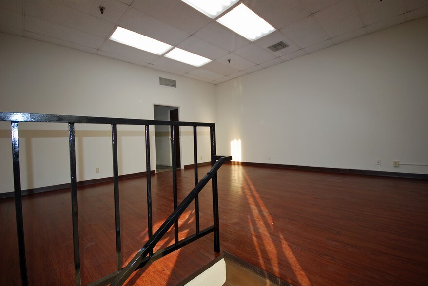 More Photos Of 1771-1837 E 46th St, Los Angeles Warehouse For Lease