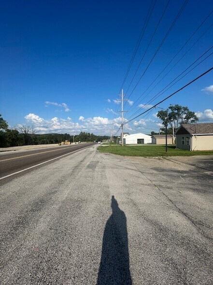 More Photos Of 3202 W Osage St, Pacific Freestanding For Lease