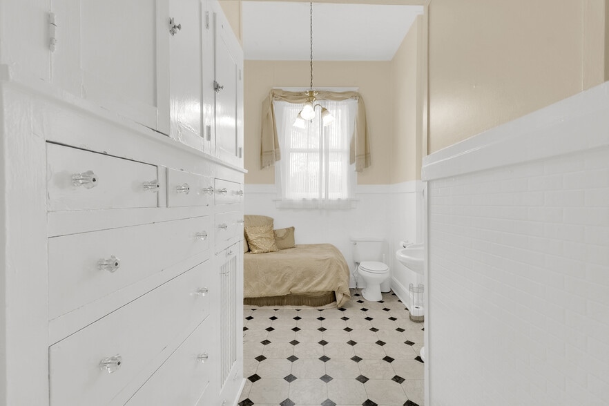 More Photos Of 312 S Tennessee St, McKinney Office For Lease