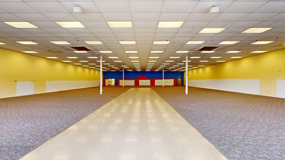 More Photos Of 61101-61125 Airport Rd, Slidell Unknown For Lease