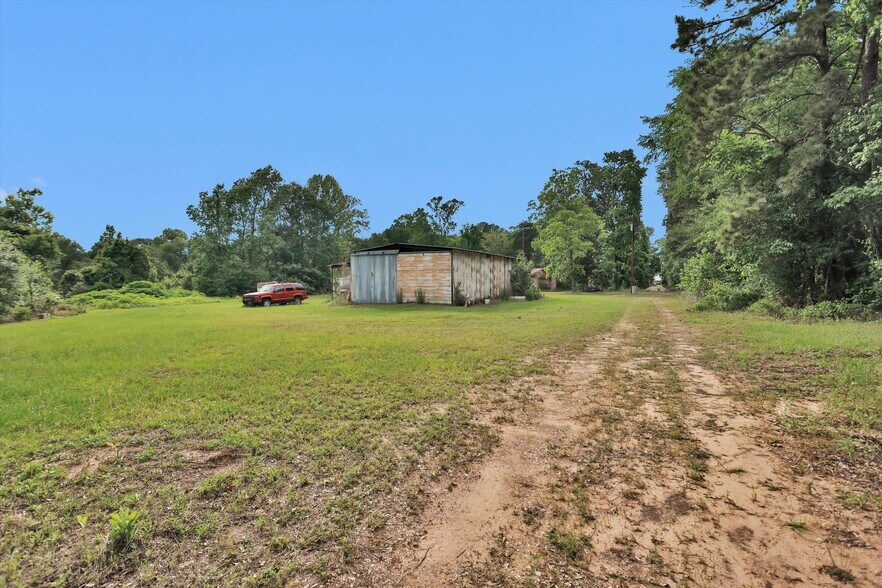 More Photos Of 15635 Highway 105 E, Conroe Land For Sale